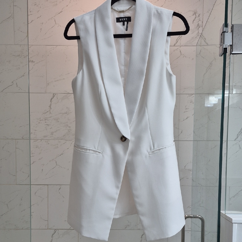 DKNY Ivory Sleeveless Vest